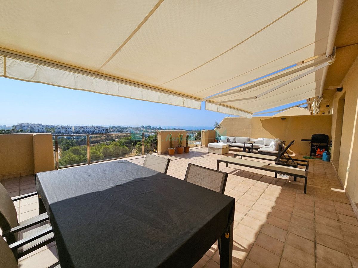 Penthouse for sale in Selwo, Estepona
