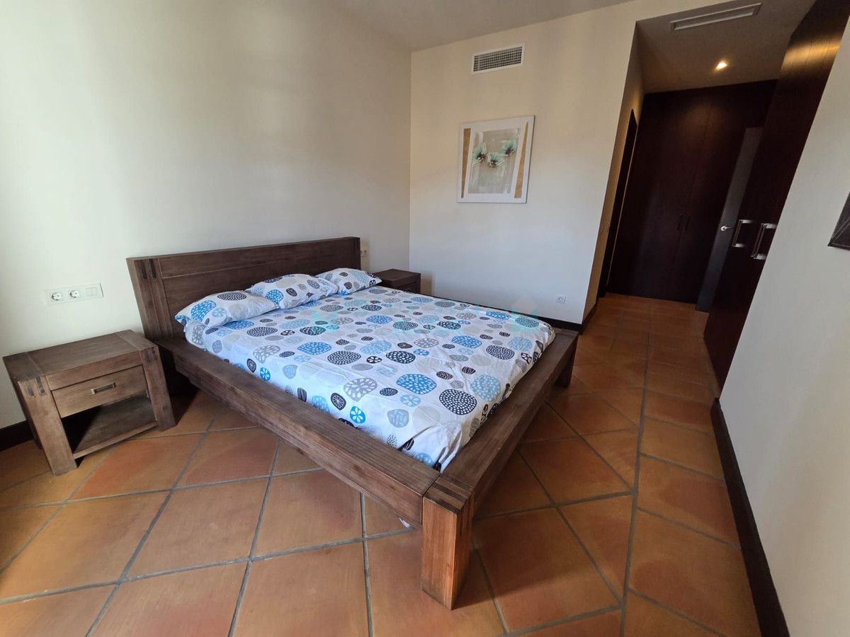 Semi Detached Villa for rent in Benahavis