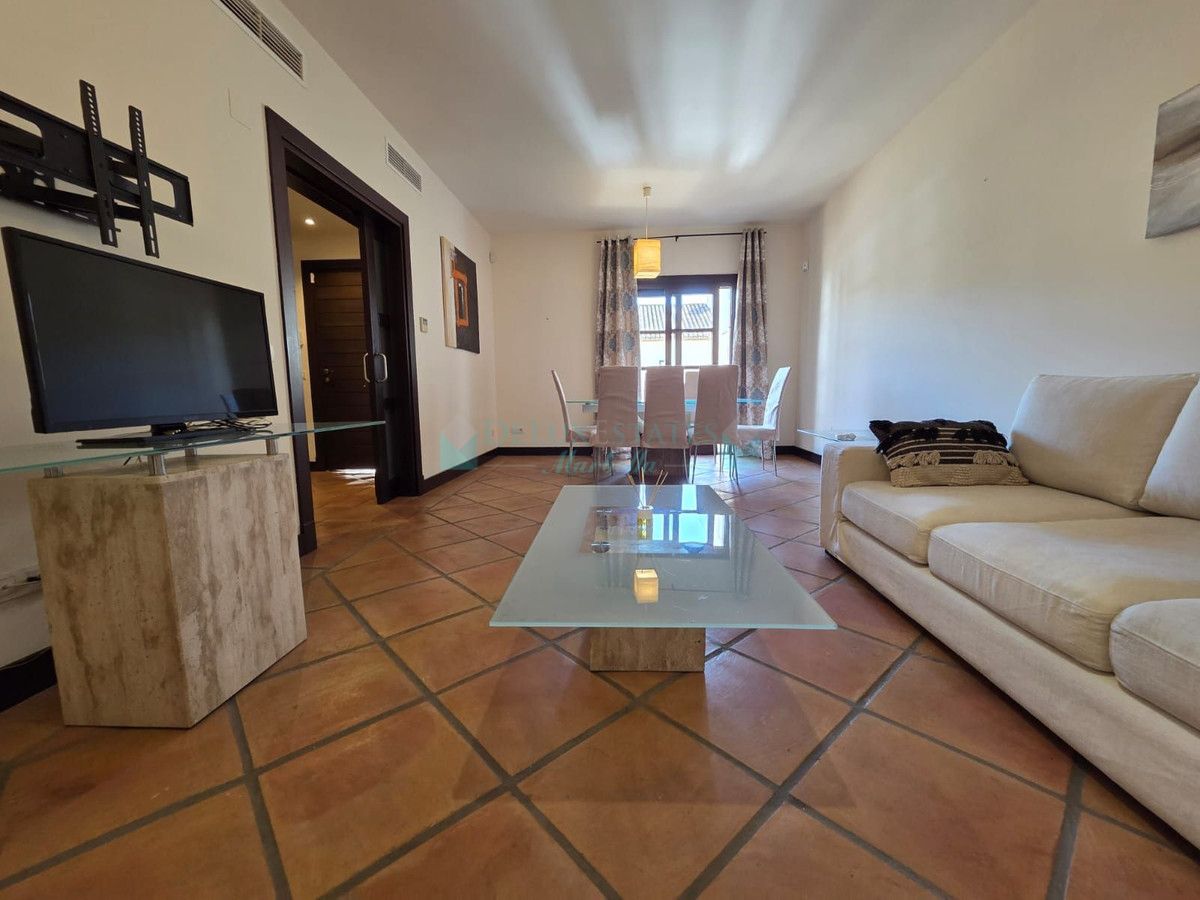 Semi Detached Villa for rent in Benahavis