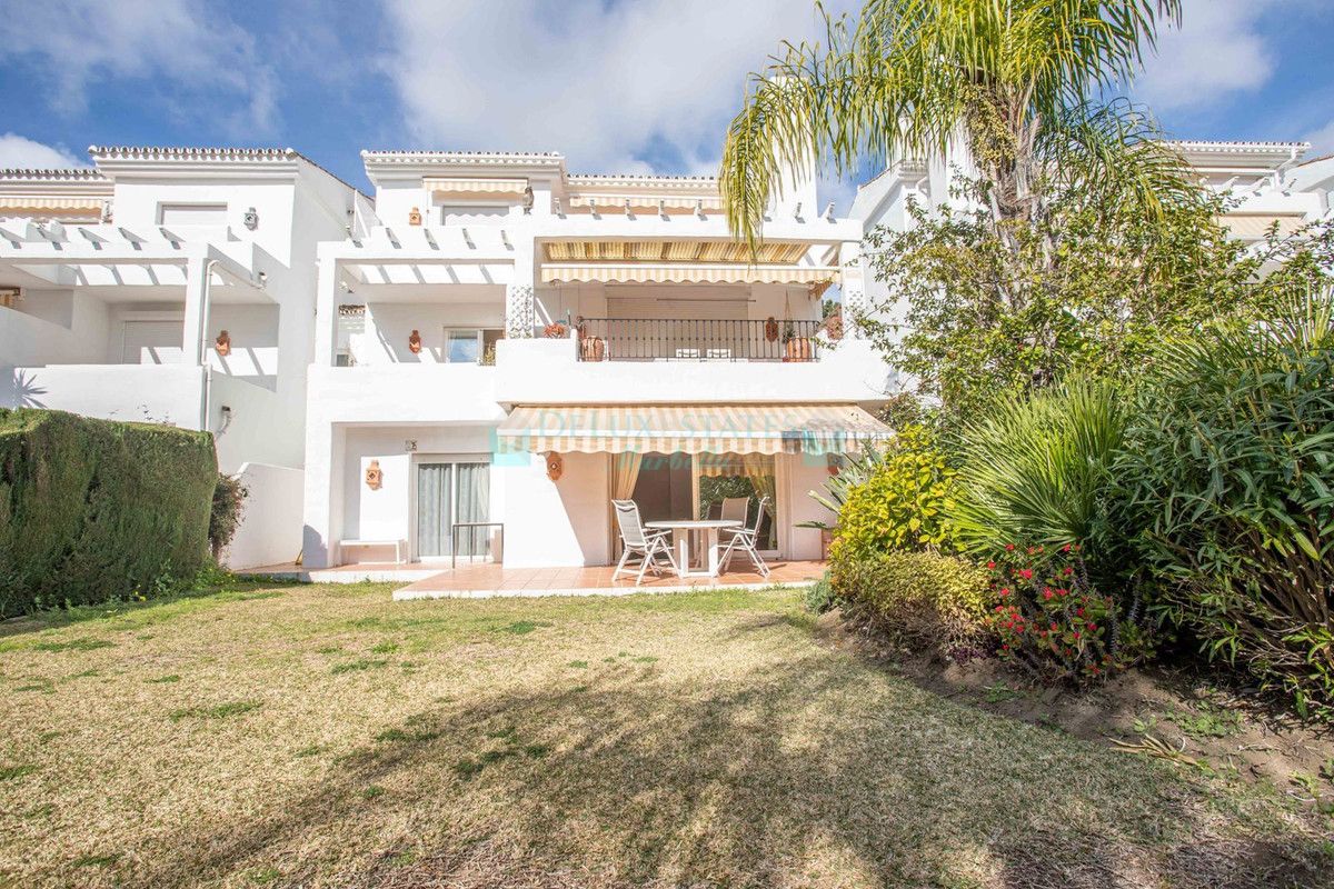 Ground Floor Apartment for sale in Benahavis