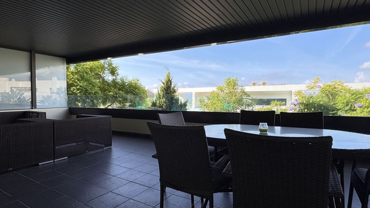 Apartamento en venta en Los Flamingos, Benahavis