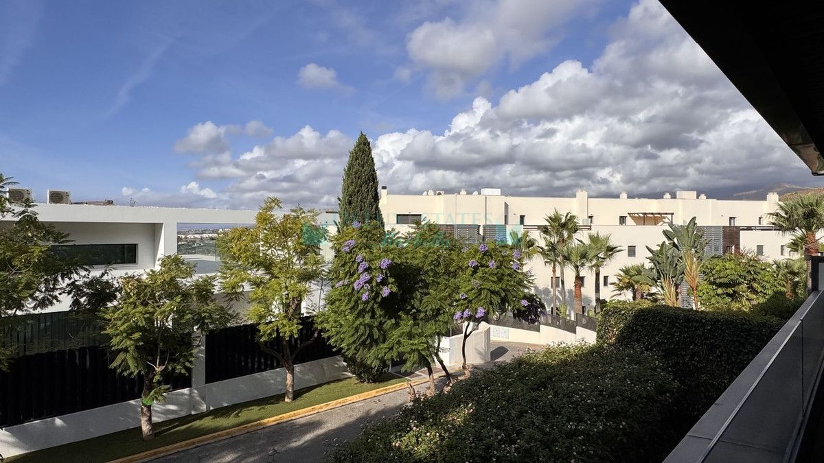 Apartamento en venta en Los Flamingos, Benahavis