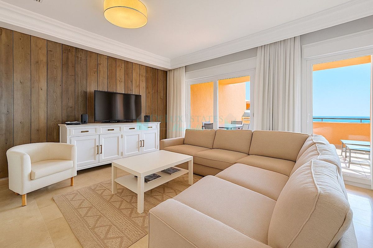 Town House for sale in Estepona