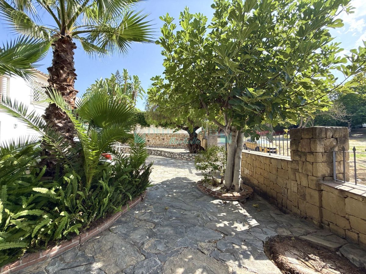 Semi Detached Villa for sale in San Pedro de Alcantara