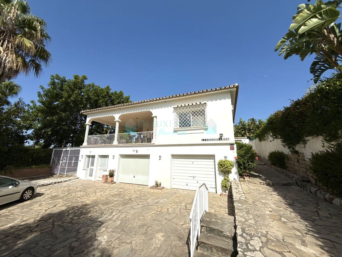 Semi Detached Villa for sale in San Pedro de Alcantara