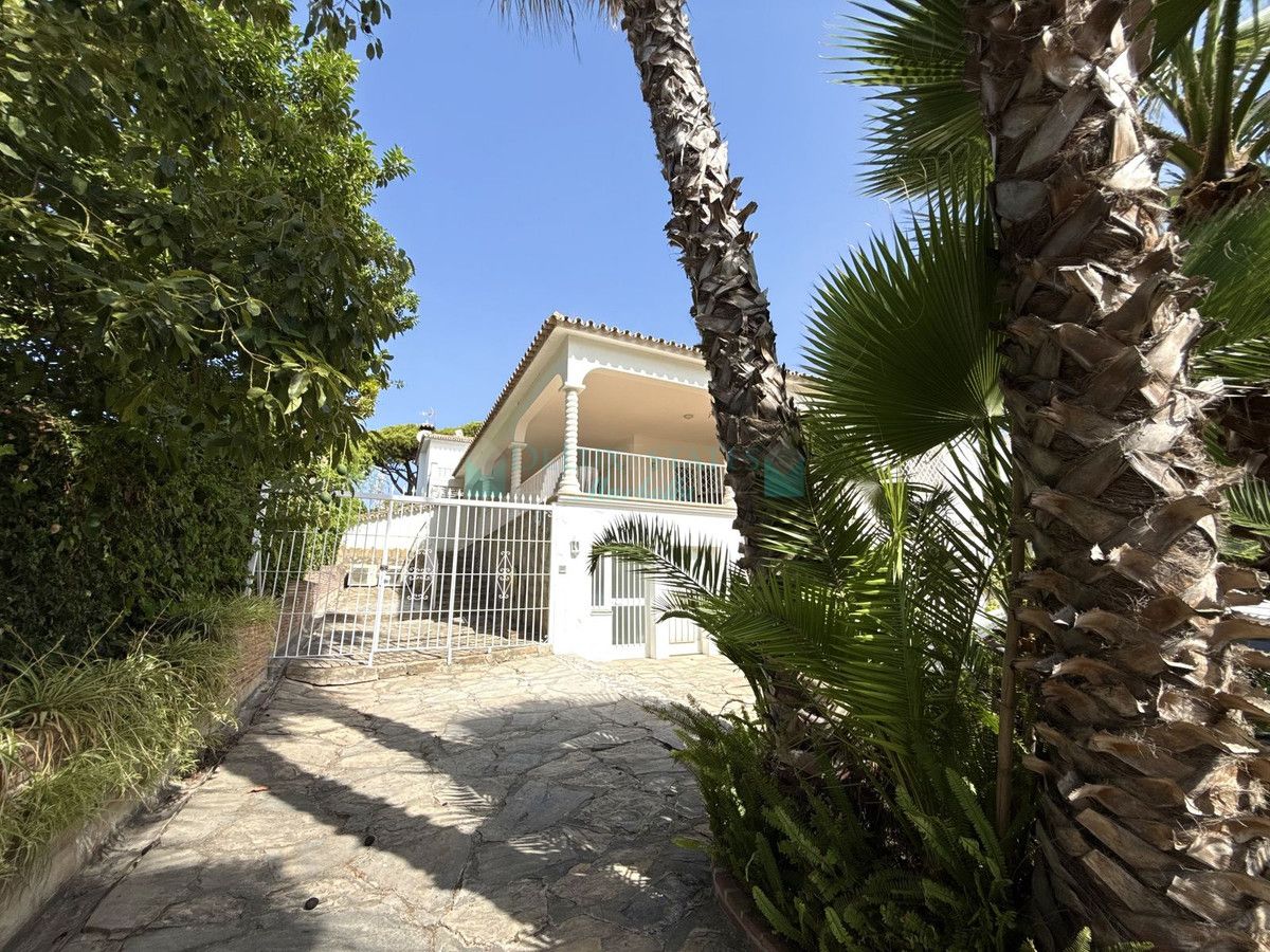 Semi Detached Villa for sale in San Pedro de Alcantara