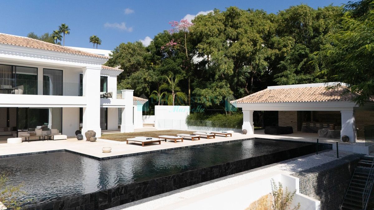 Villa en venta en Benahavis