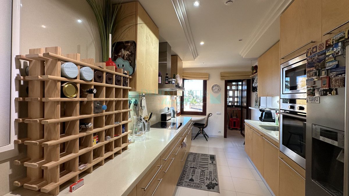 Apartment for rent in Estepona