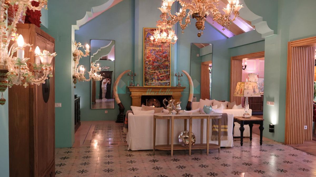 Villa for sale in Marbella Golden Mile