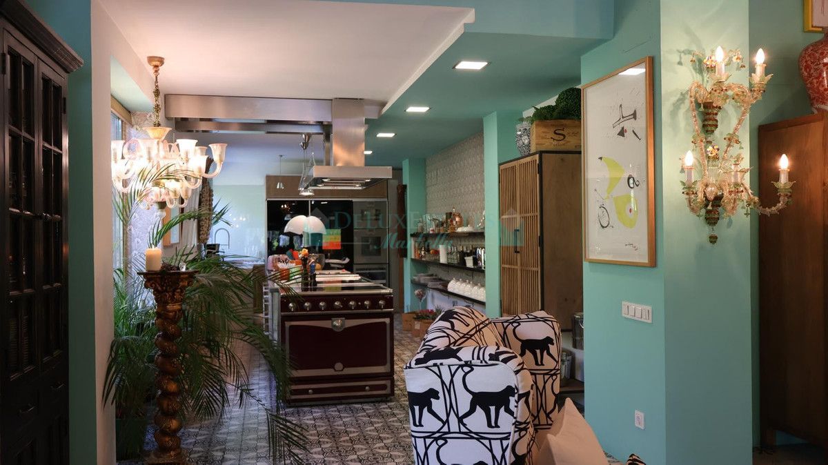 Villa for sale in Marbella Golden Mile