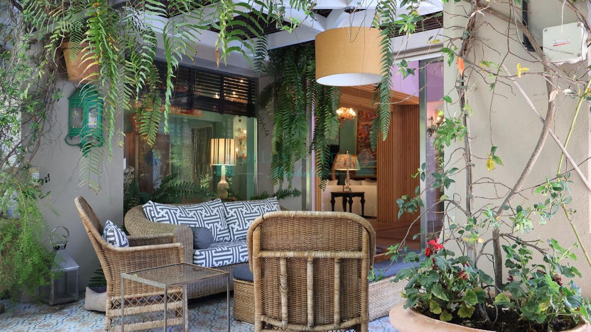 Villa for sale in Marbella Golden Mile