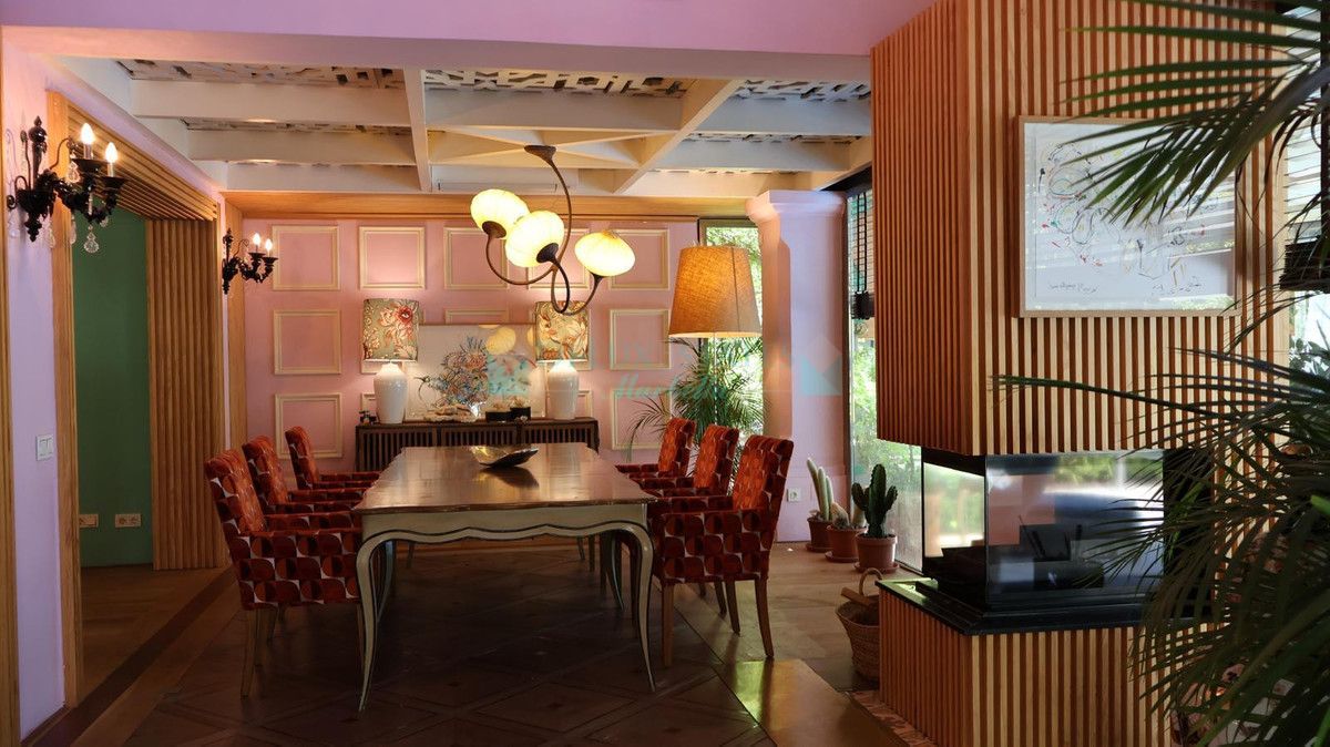 Villa for sale in Marbella Golden Mile