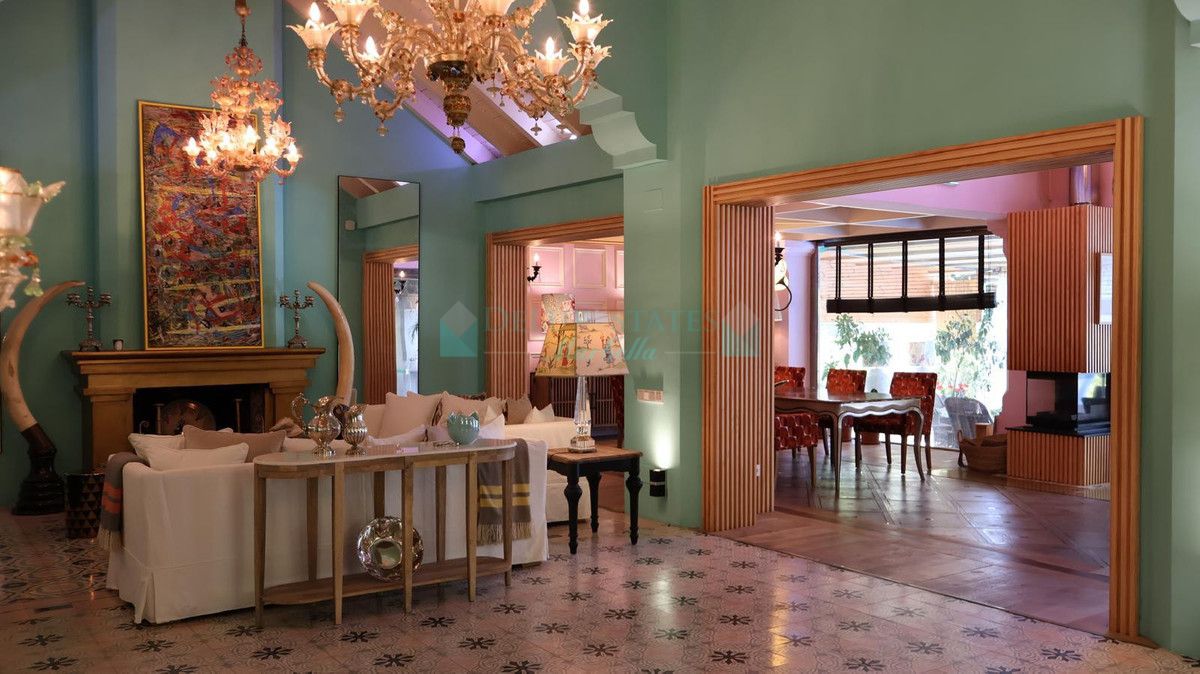 Villa for sale in Marbella Golden Mile