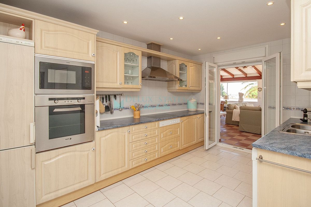 Villa en venta en Marbesa, Marbella Este