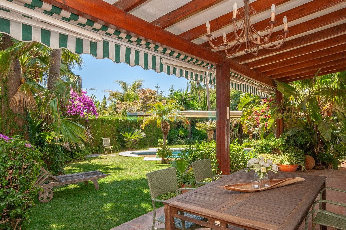 Villa en venta en Marbesa, Marbella Este