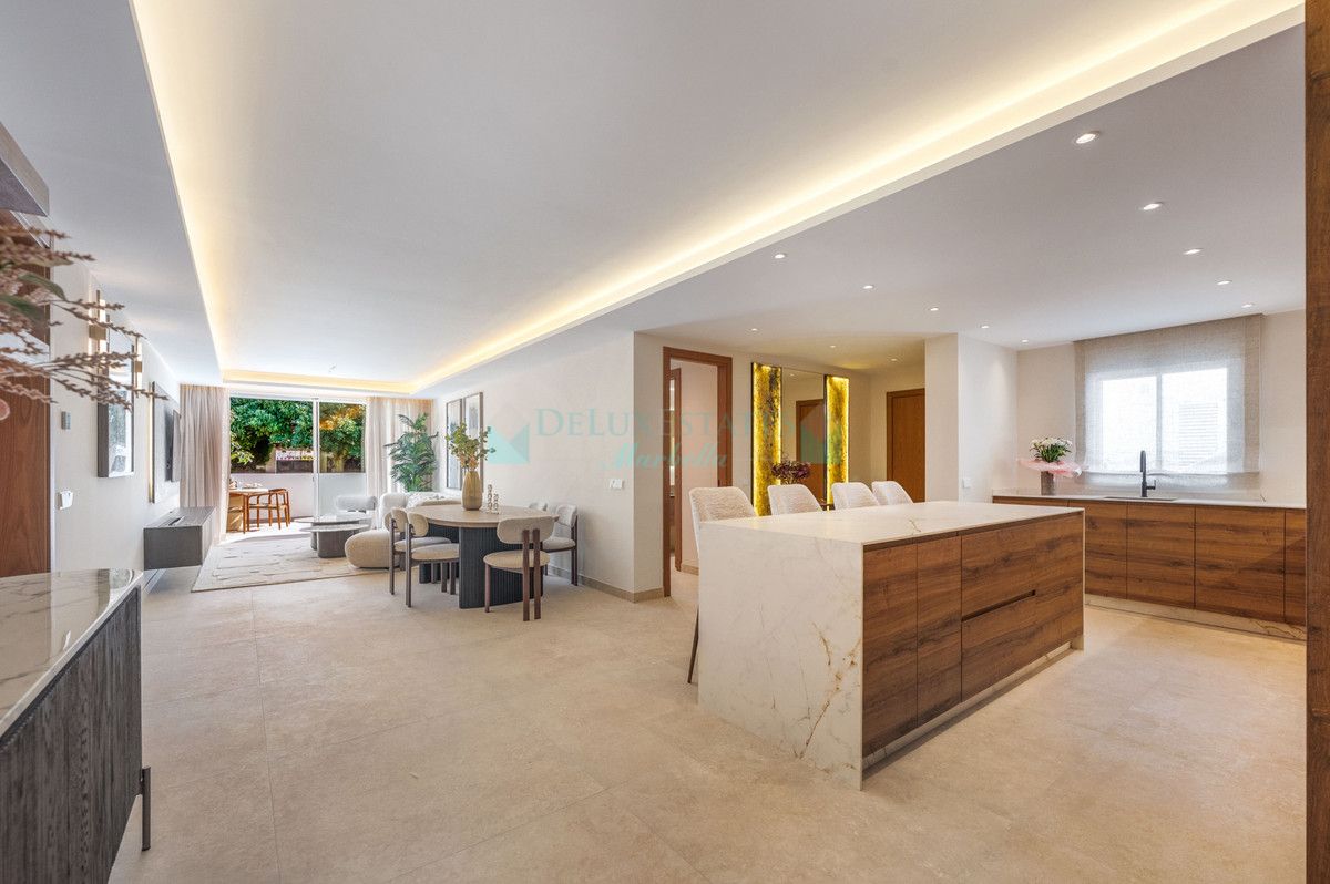 Apartment for sale in Nueva Andalucia