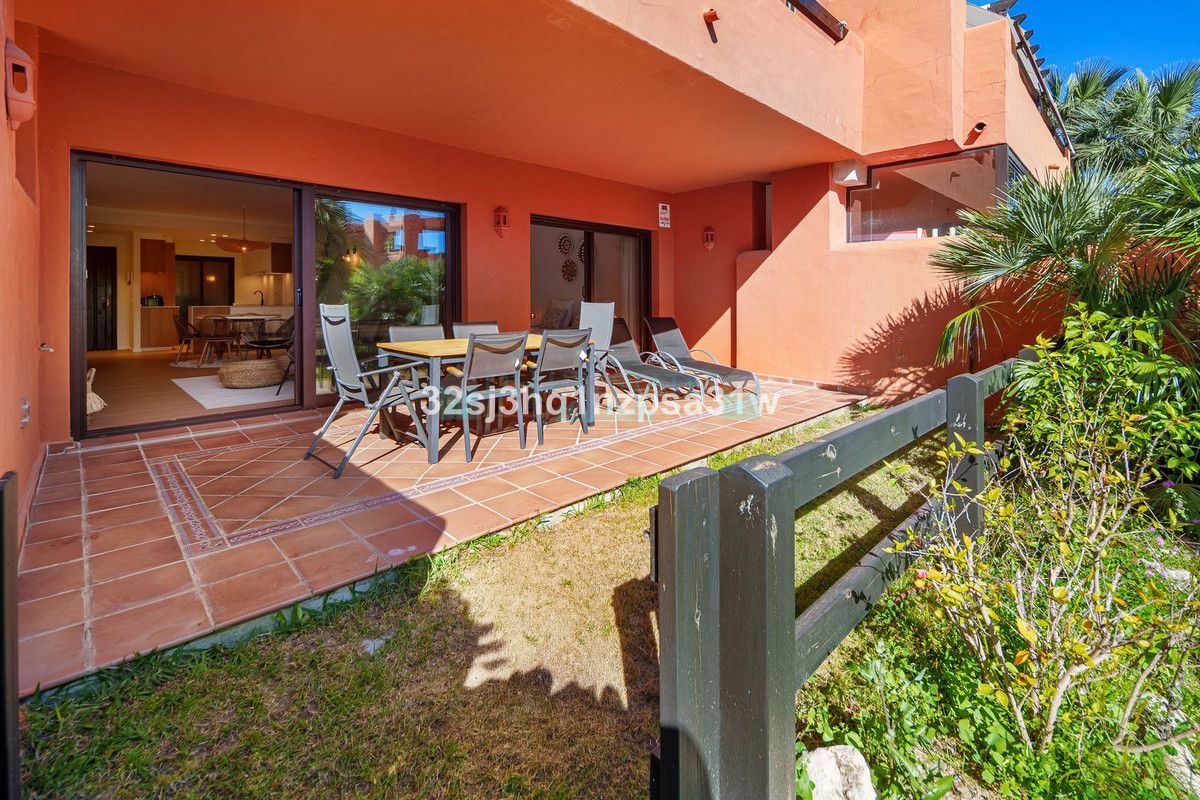 Ground Floor Apartment for sale in Estepona