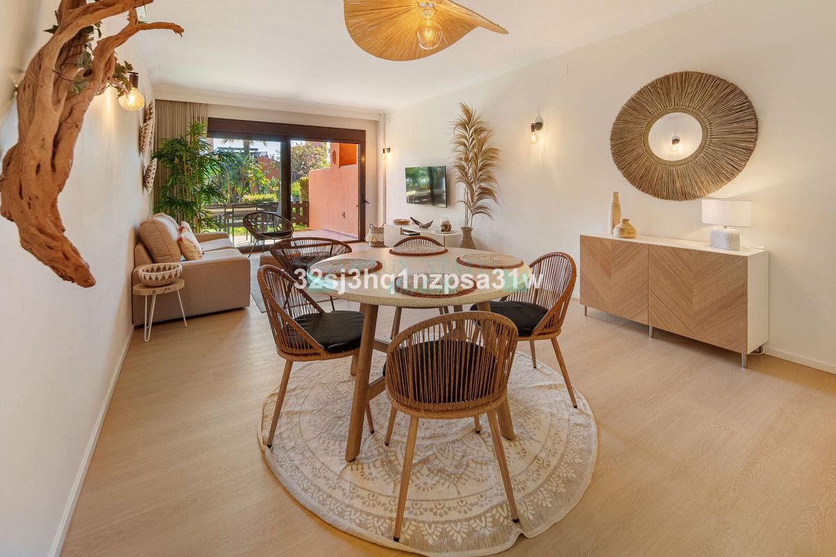 Ground Floor Apartment for sale in Estepona
