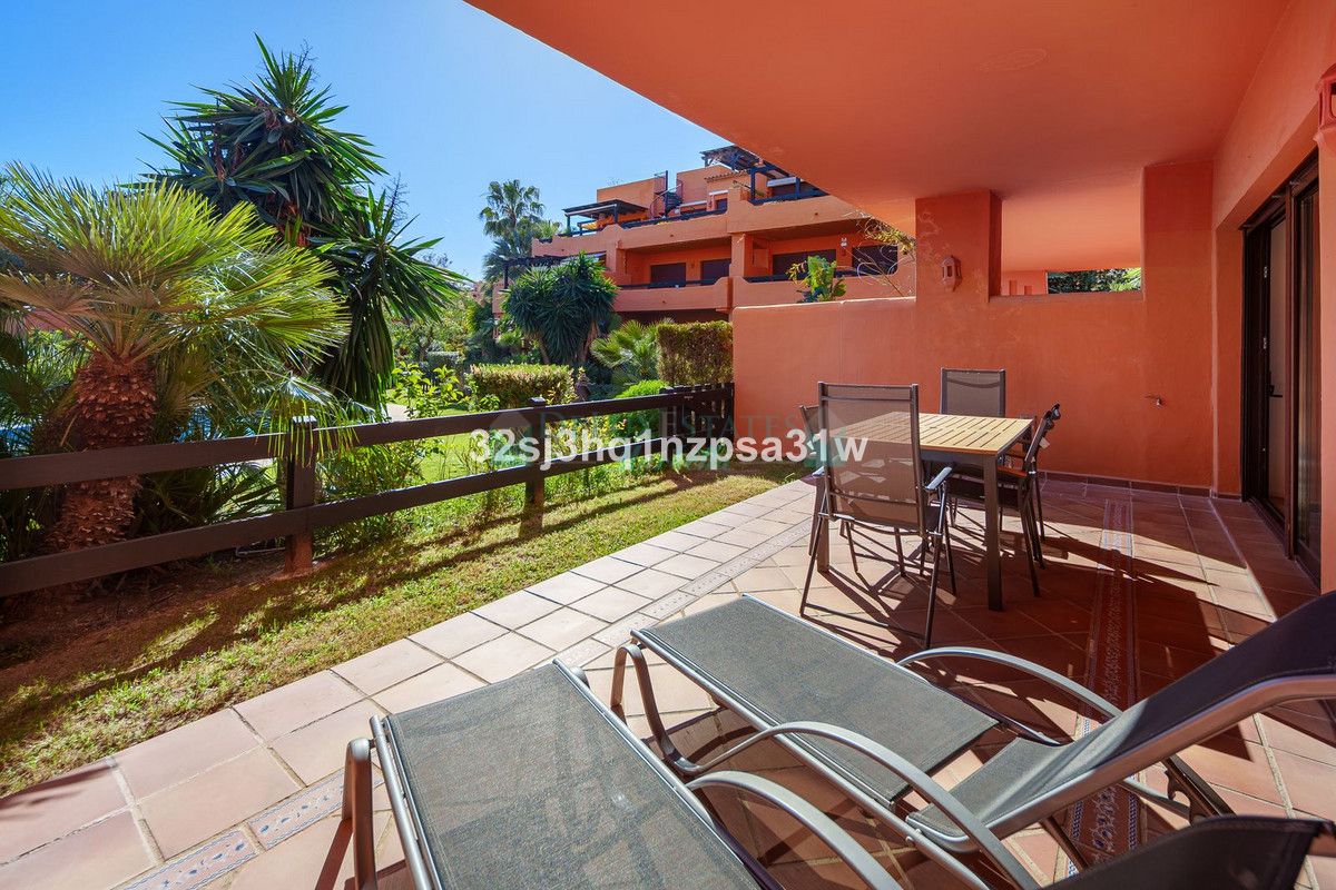 Ground Floor Apartment for sale in Estepona