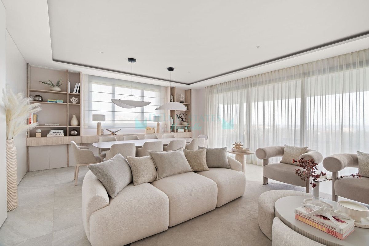 Apartment for sale in Santa Clara, Marbella East