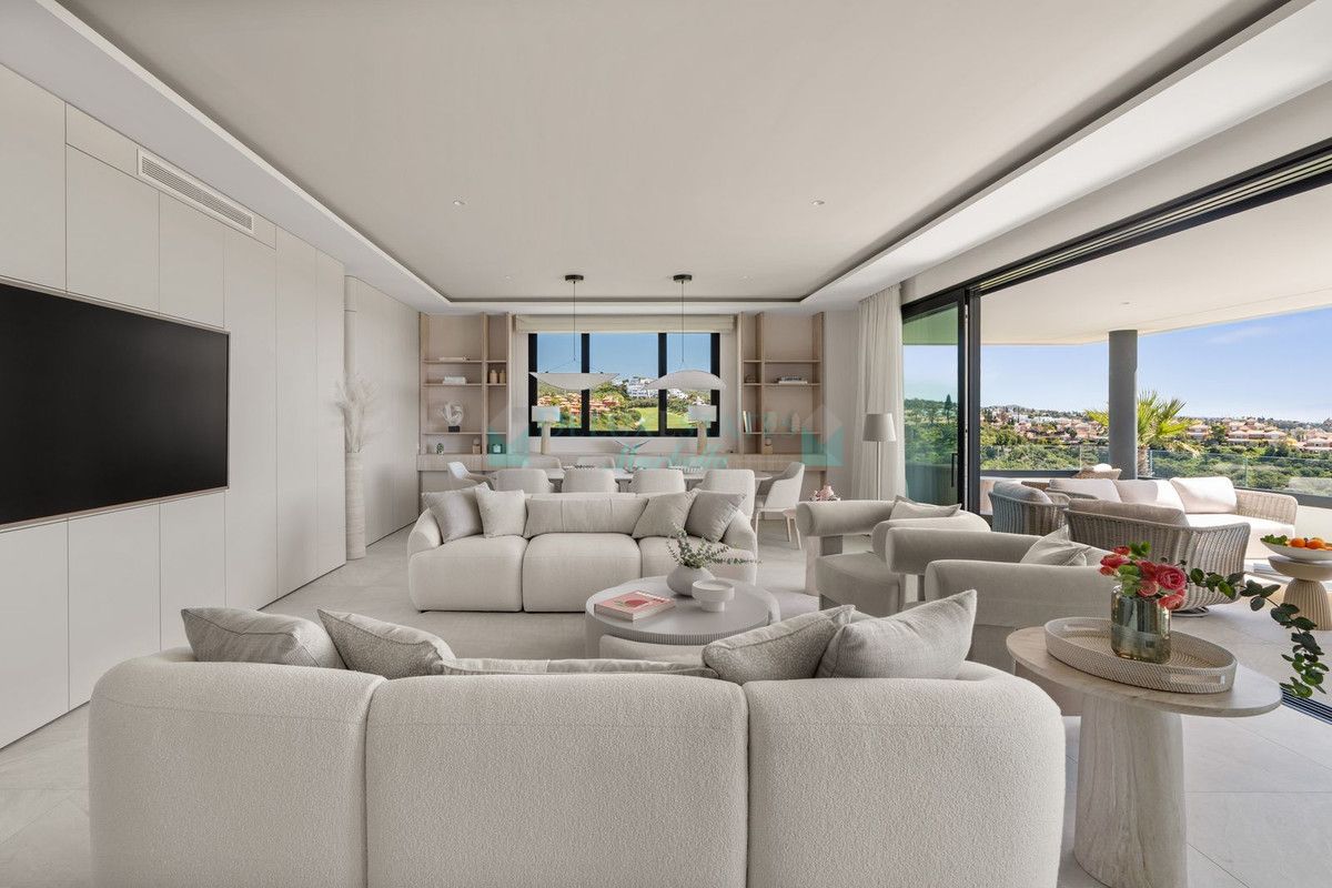 Apartment for sale in Santa Clara, Marbella East