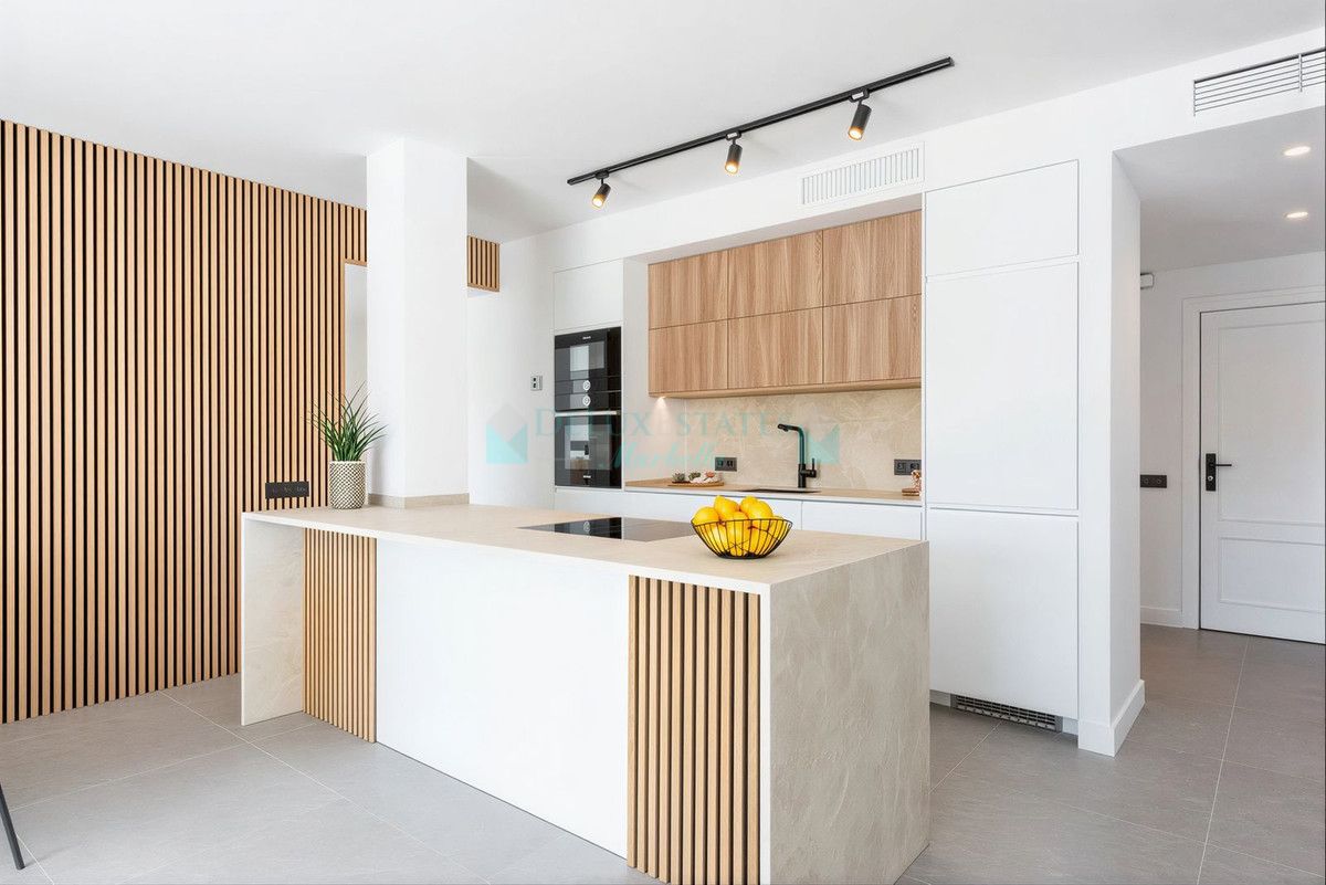 Apartment for sale in Benahavis