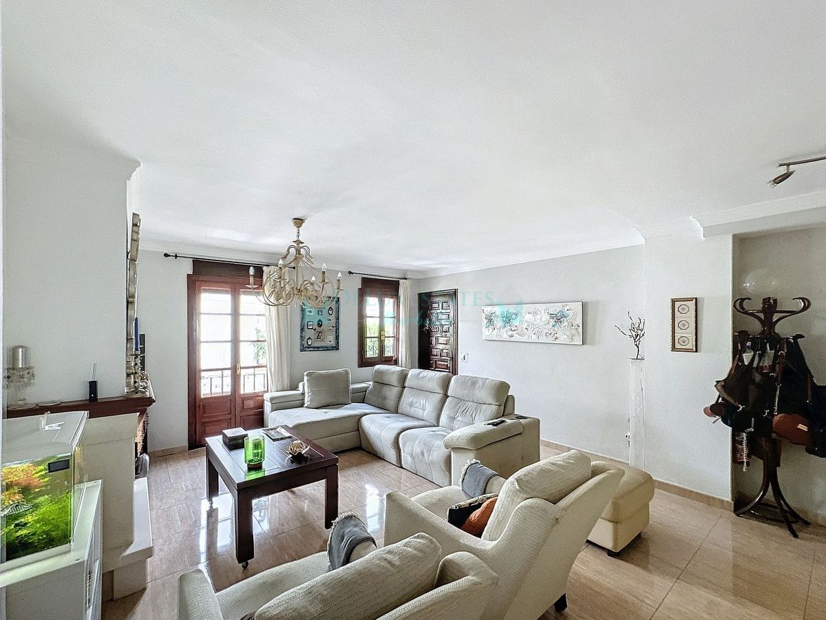 Semi Detached Villa for sale in Estepona