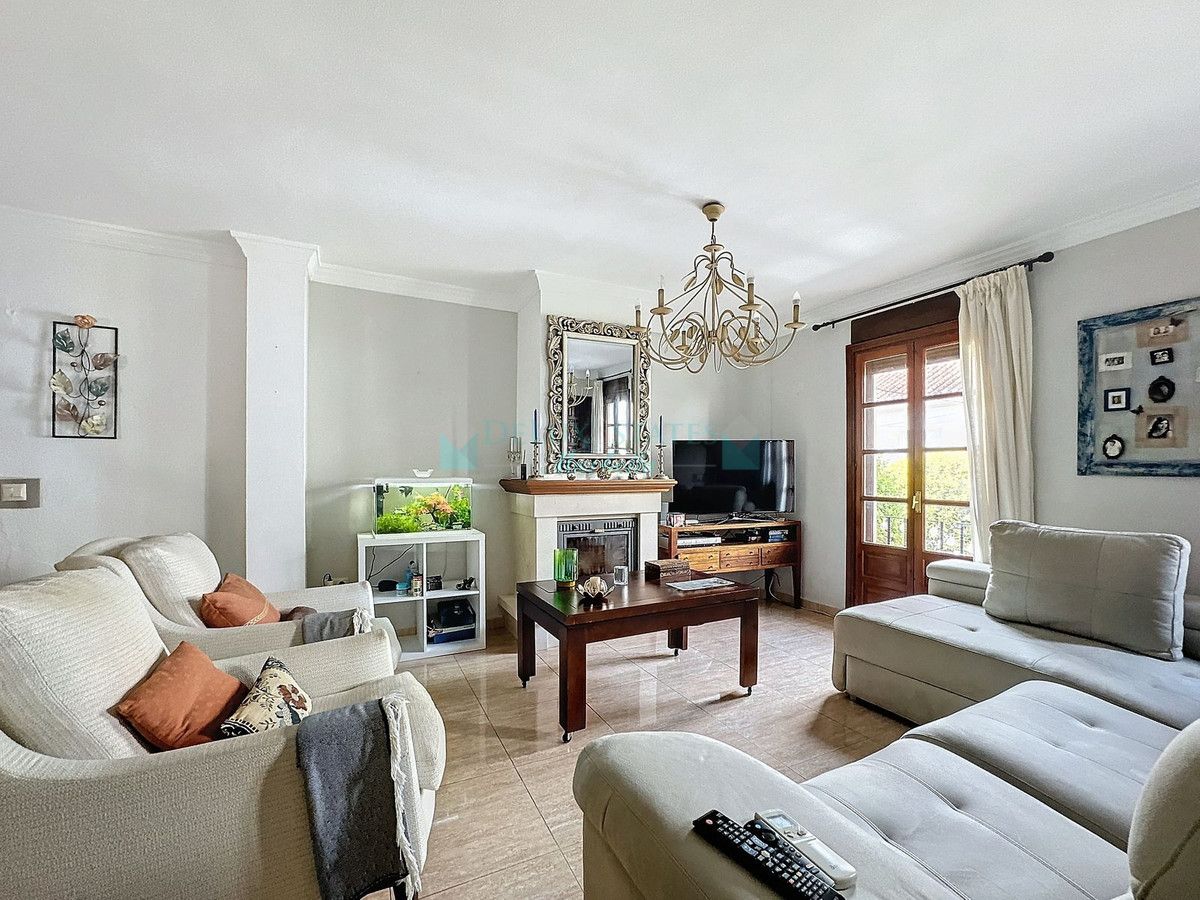 Semi Detached Villa for sale in Estepona