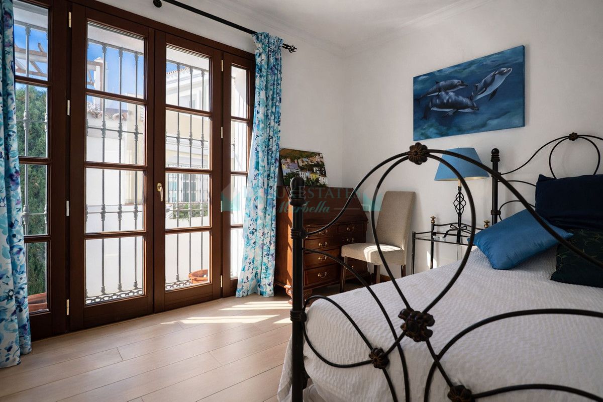 Town House for sale in La Heredia, Benahavis