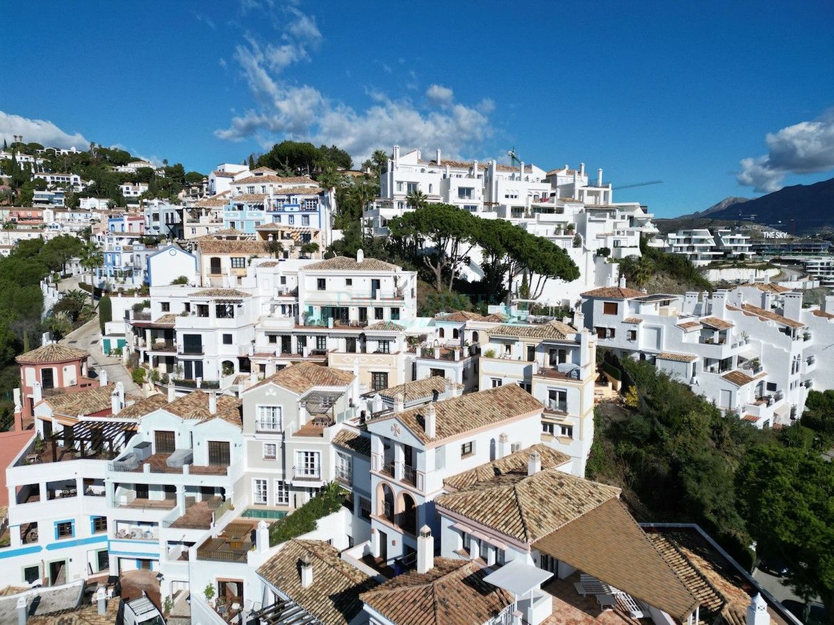 Town House for sale in La Heredia, Benahavis