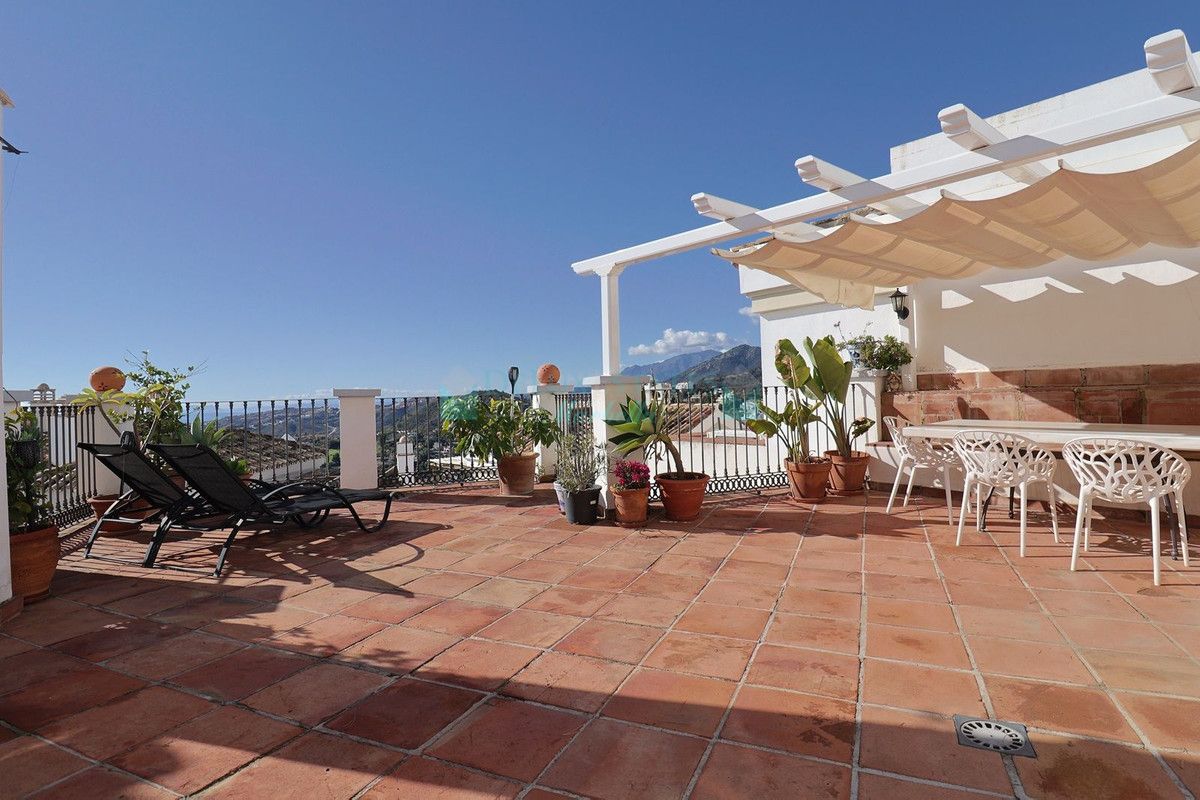 Town House for sale in La Heredia, Benahavis