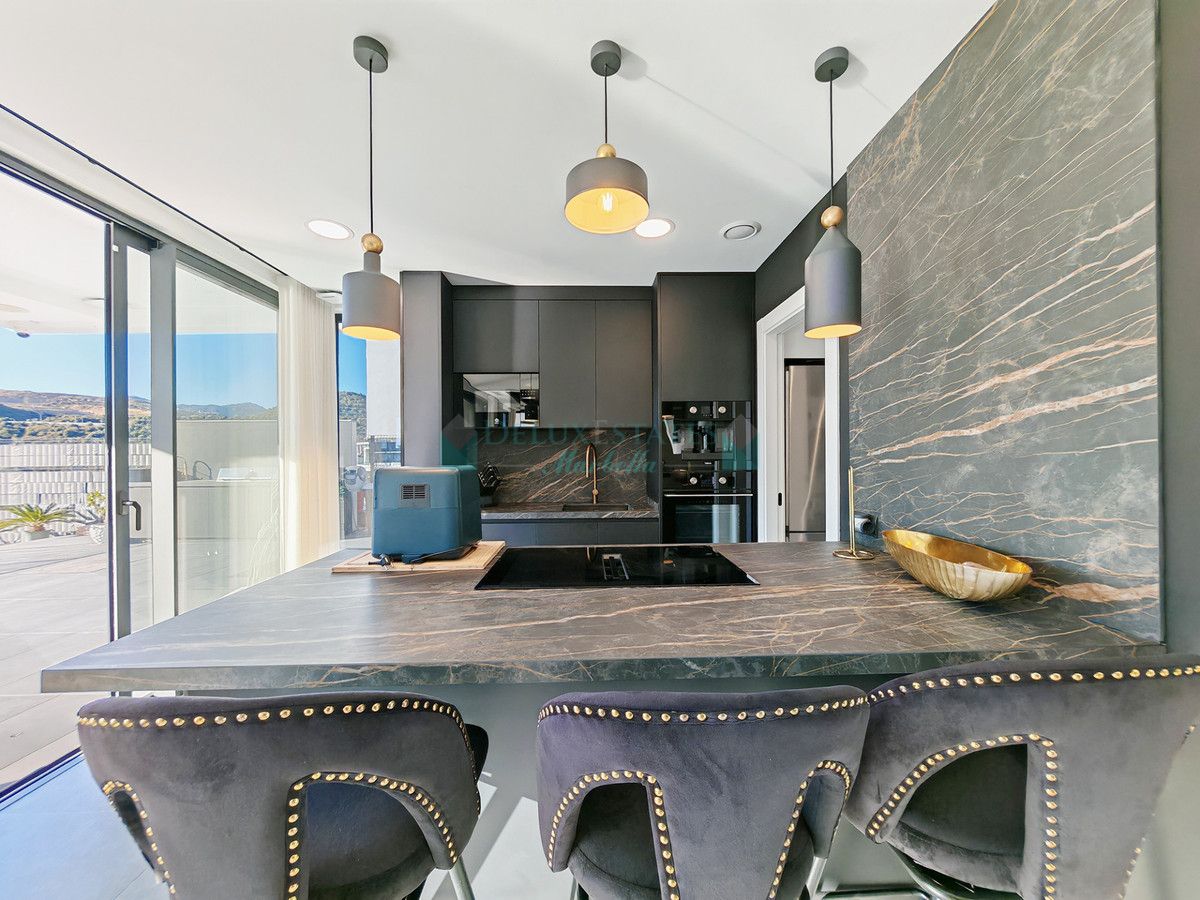 Villa for sale in Valle Romano, Estepona