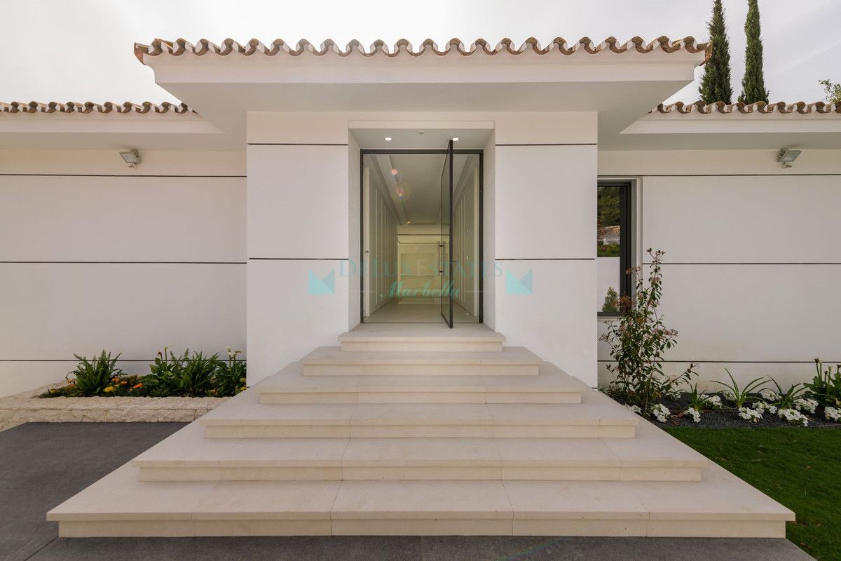 Villa for sale in Guadalmina Alta, San Pedro de Alcantara