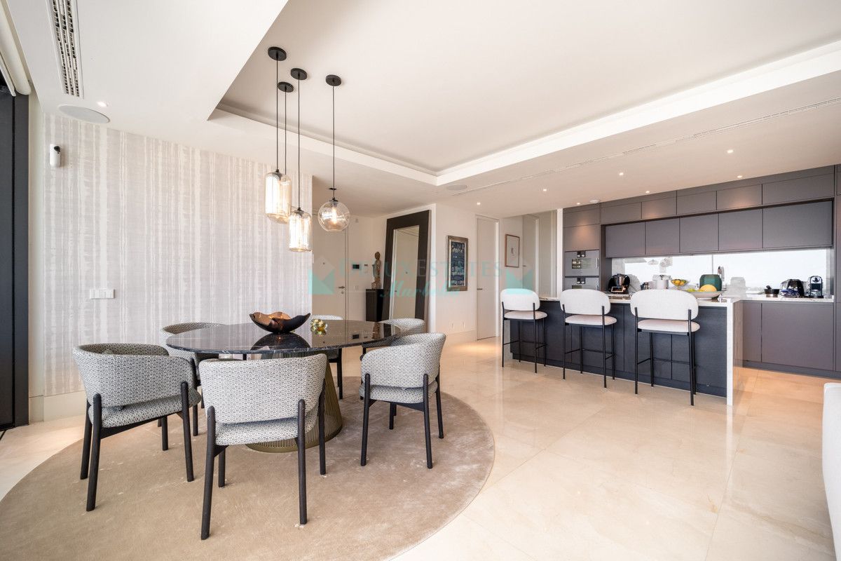 Apartment for sale in La Quinta, Benahavis