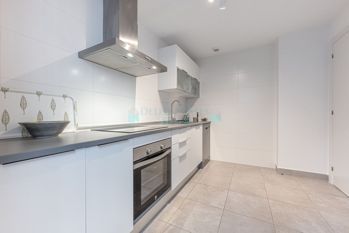 Apartment for sale in Estepona