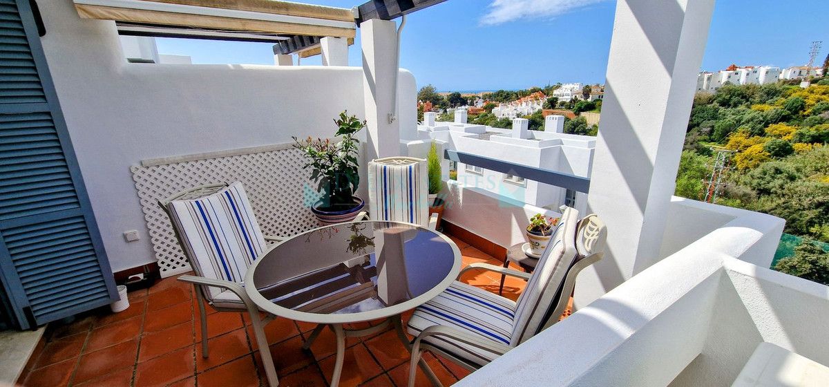 Town House for sale in Cabopino, Marbella East