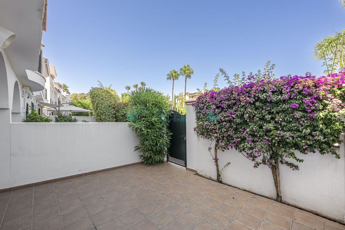 Adosado en venta en Nueva Andalucia