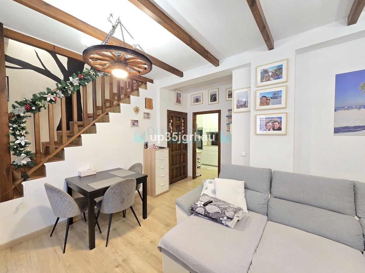 Town House for sale in Estepona