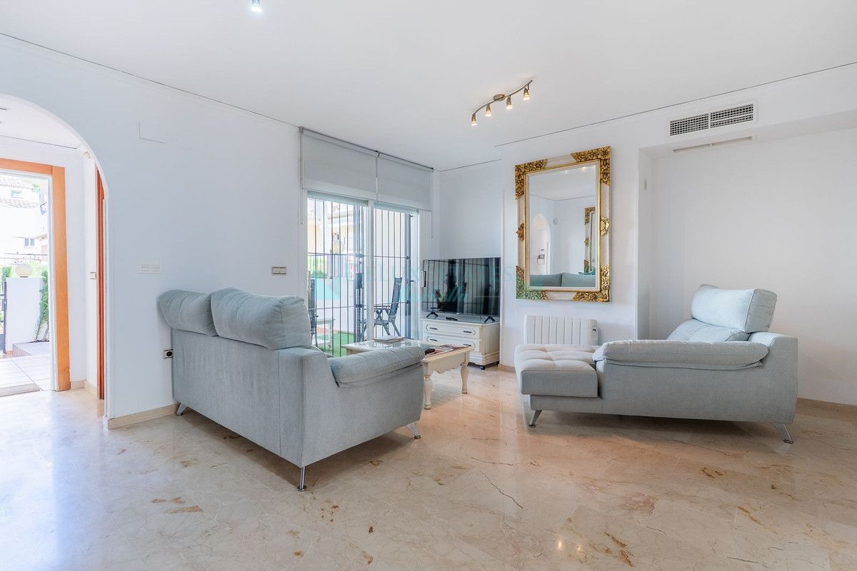 Town House for sale in El Rosario, Marbella East