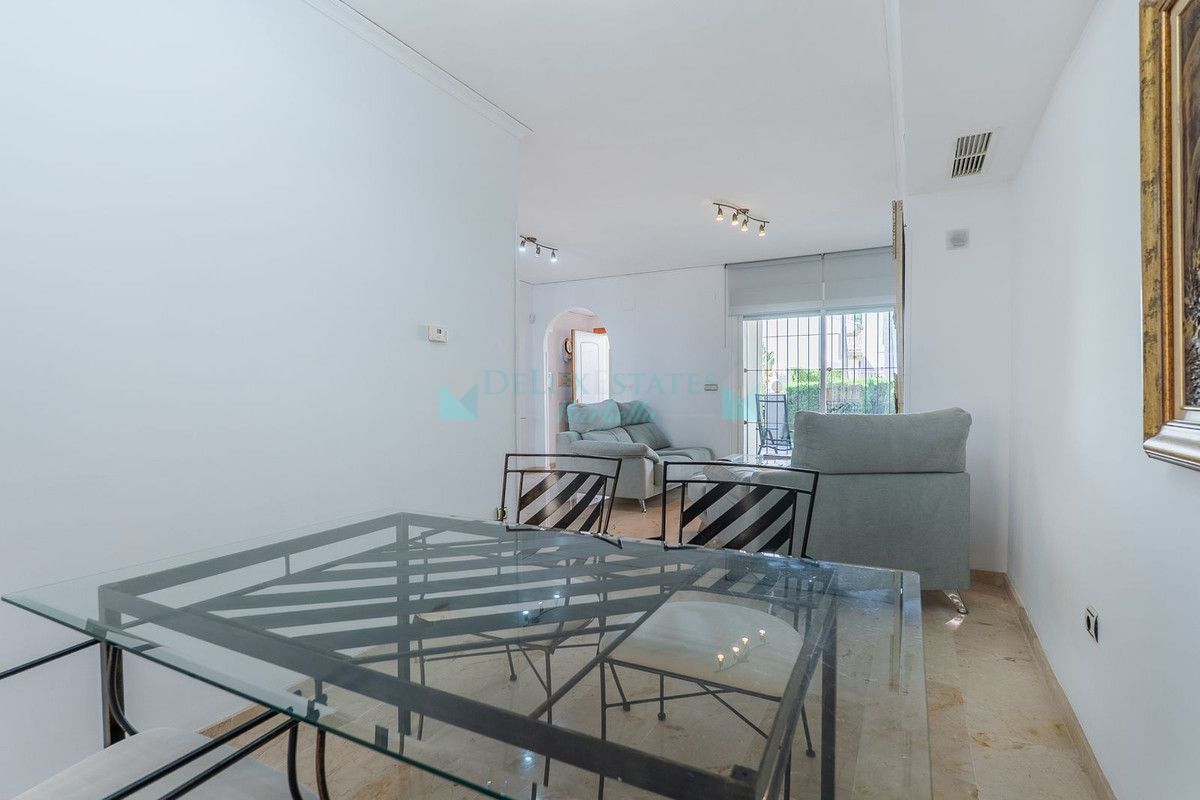 Town House for sale in El Rosario, Marbella East