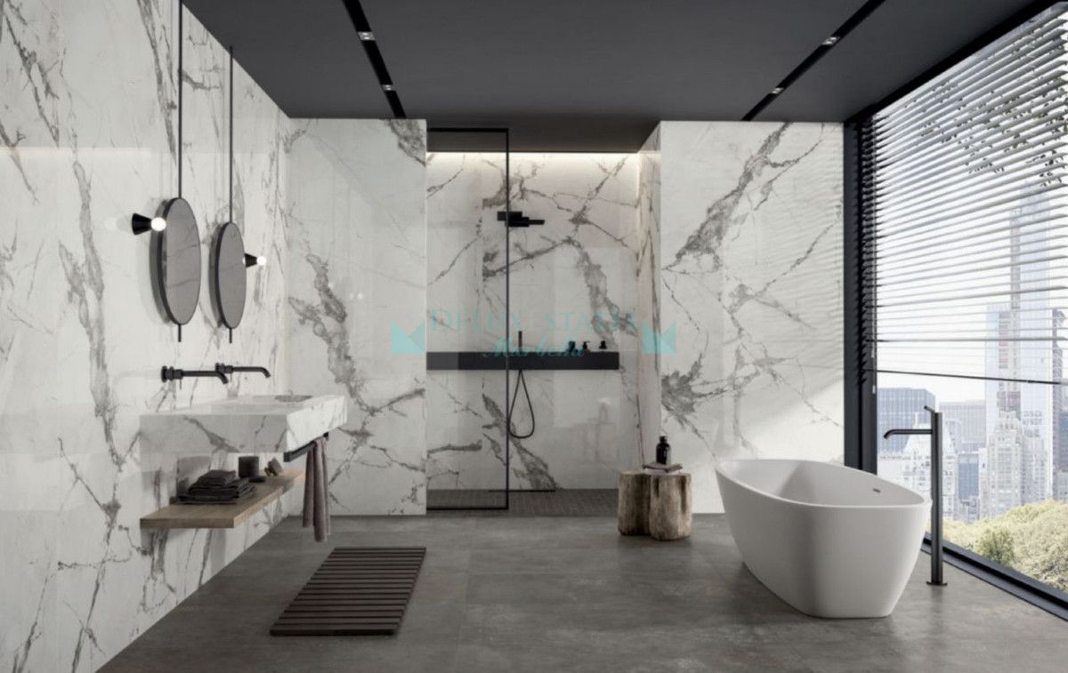 Villa for sale in Benahavis