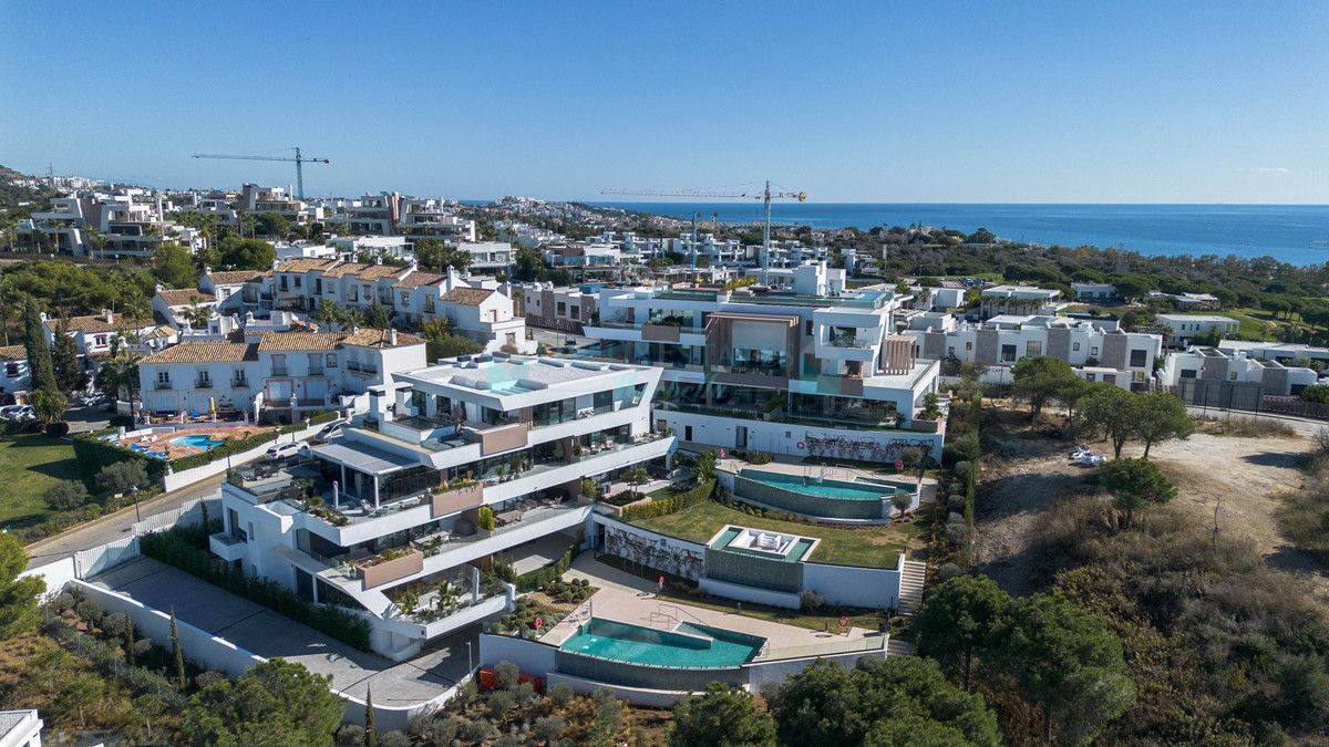 Apartment for sale in Artola, Marbella East