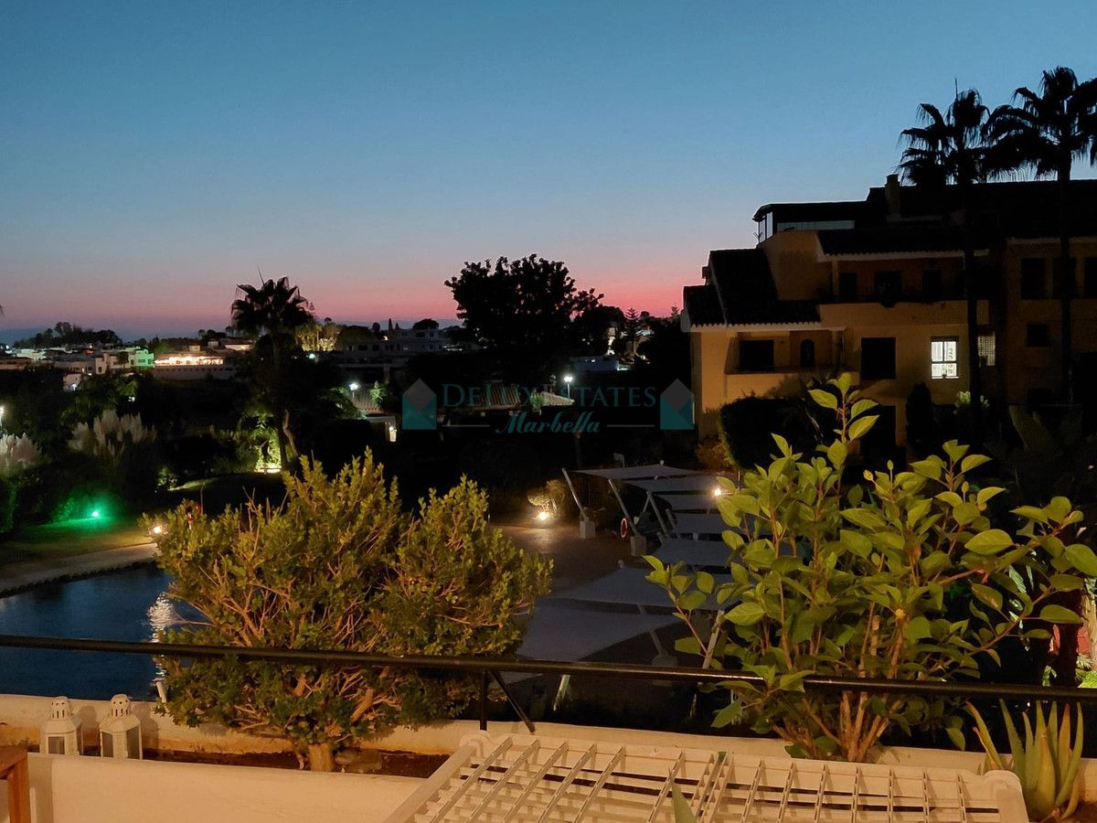 Ground Floor Apartment for sale in Estepona