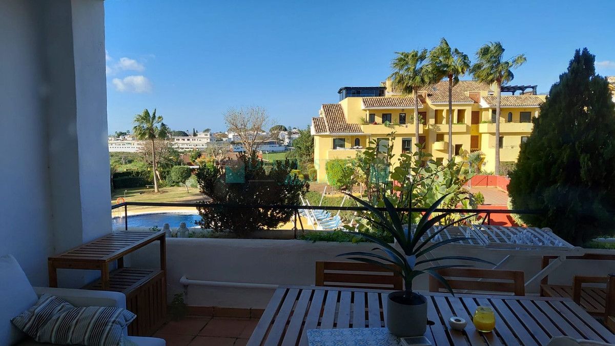 Ground Floor Apartment for sale in Estepona