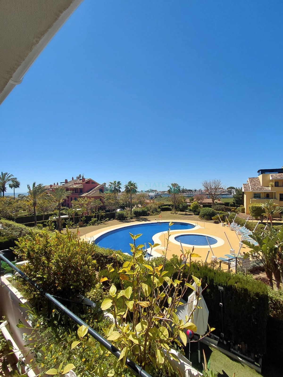 Ground Floor Apartment for sale in Estepona