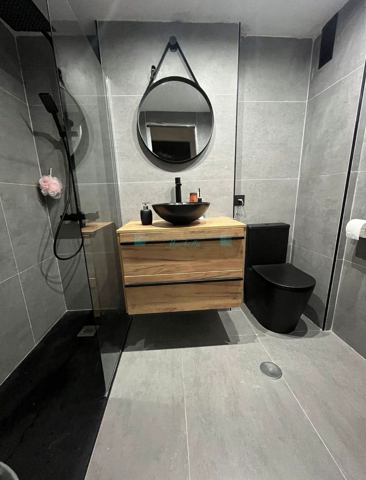 Apartment for sale in Artola, Marbella East