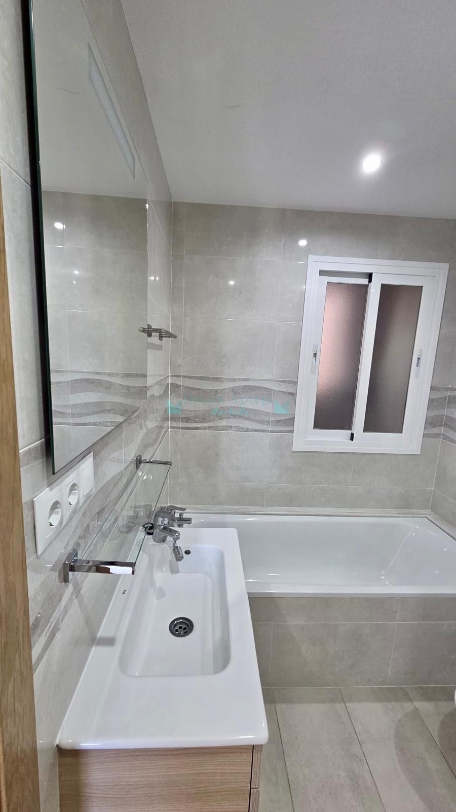 Penthouse for sale in Estepona