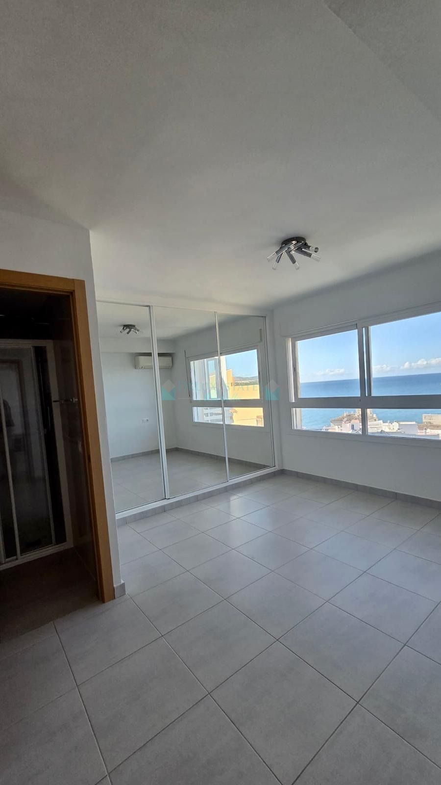 Penthouse for sale in Estepona