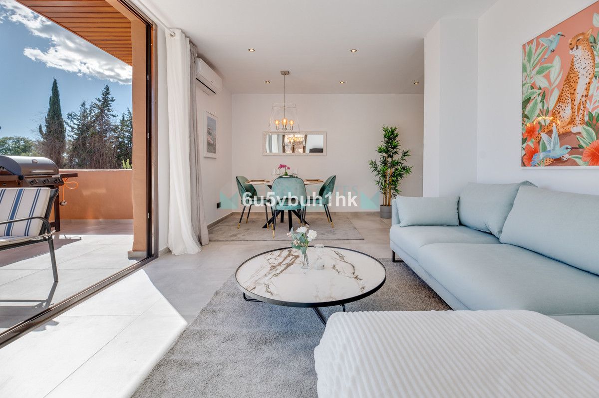 Apartamento en venta en Estepona