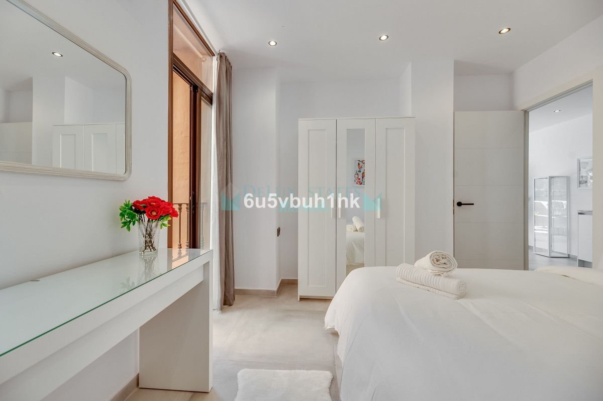 Apartamento en venta en Estepona